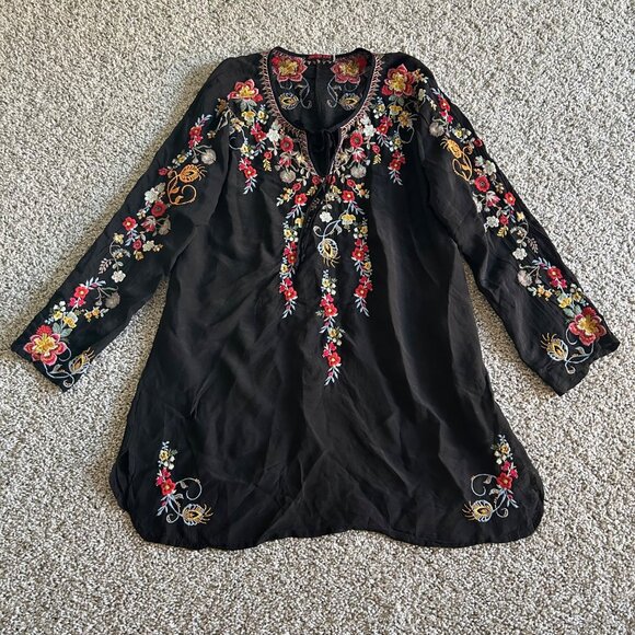 Johnny Was Womens Large Autumn Bloom Black Embroidered Floral Tunic Top - Picture 3 of 15